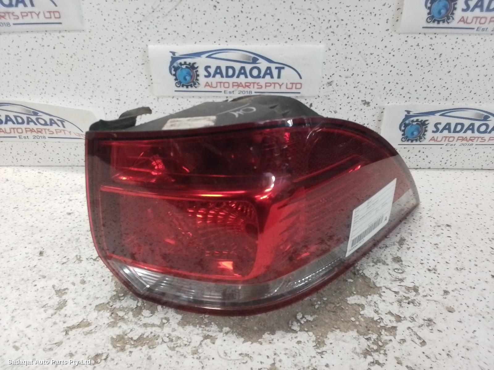 Volkswagen Golf Right Taillight