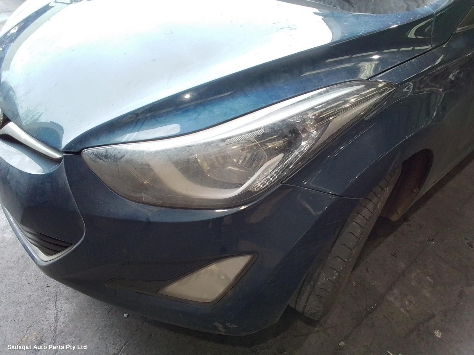 Hyundai Elantra Left Taillight