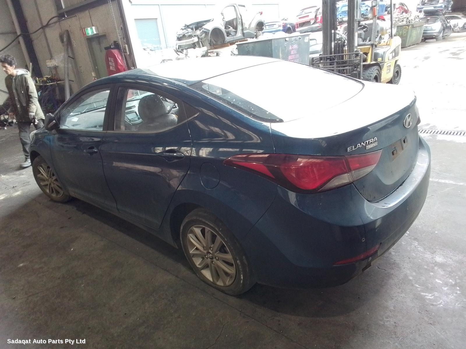 Hyundai Elantra Left Taillight