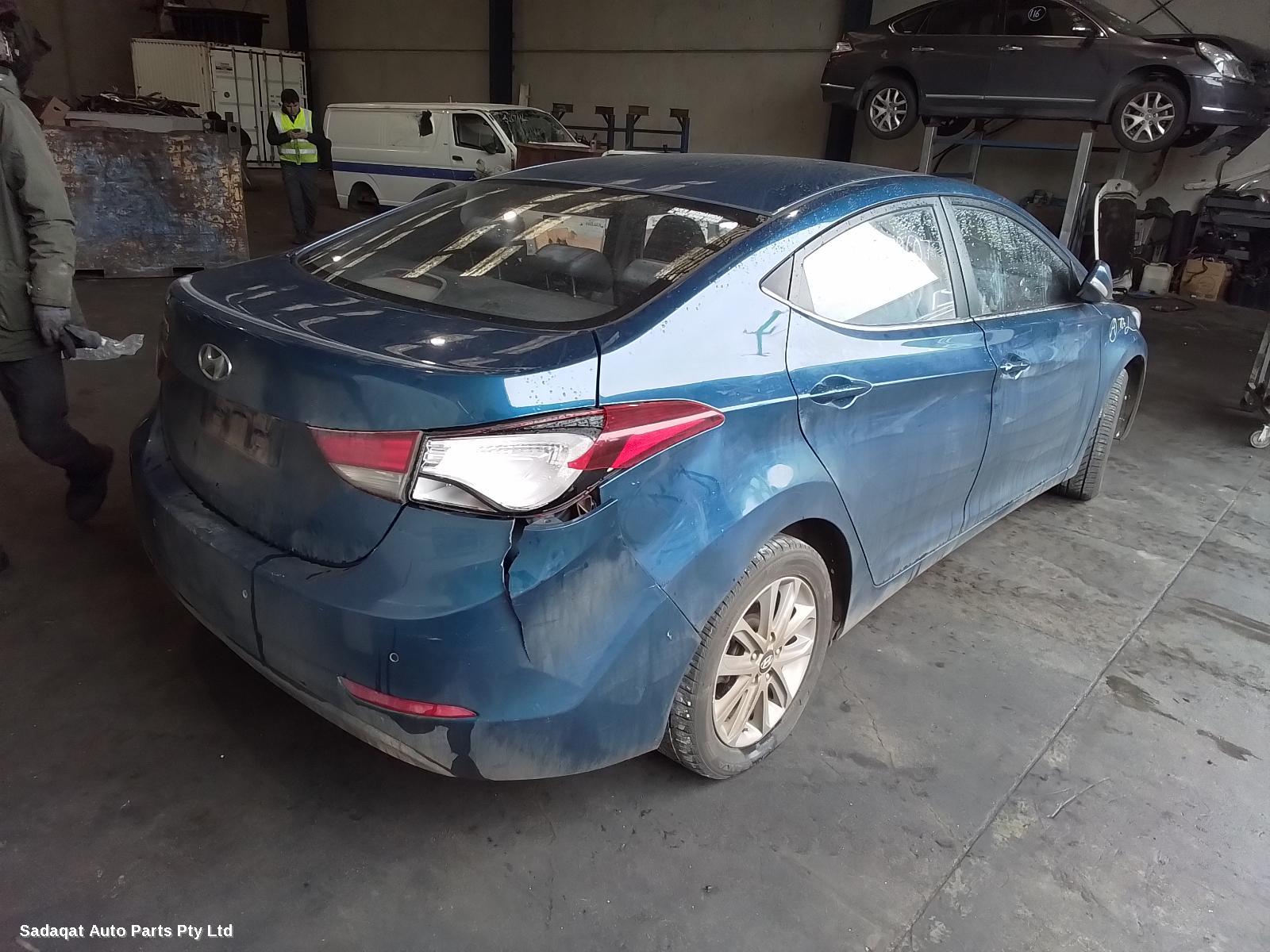 Hyundai Elantra Left Taillight