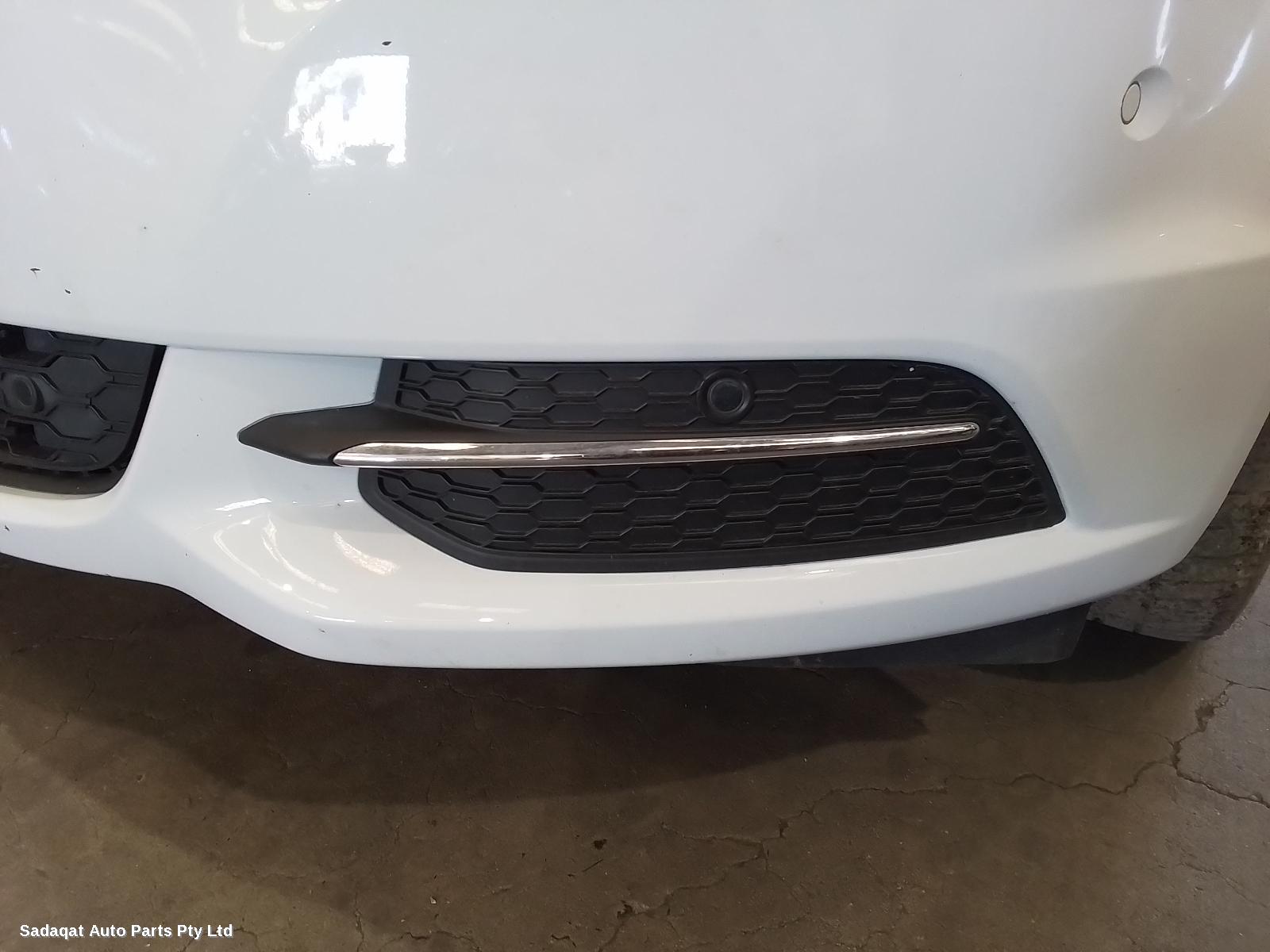 Holden Commodore Right_rear_door_sliding