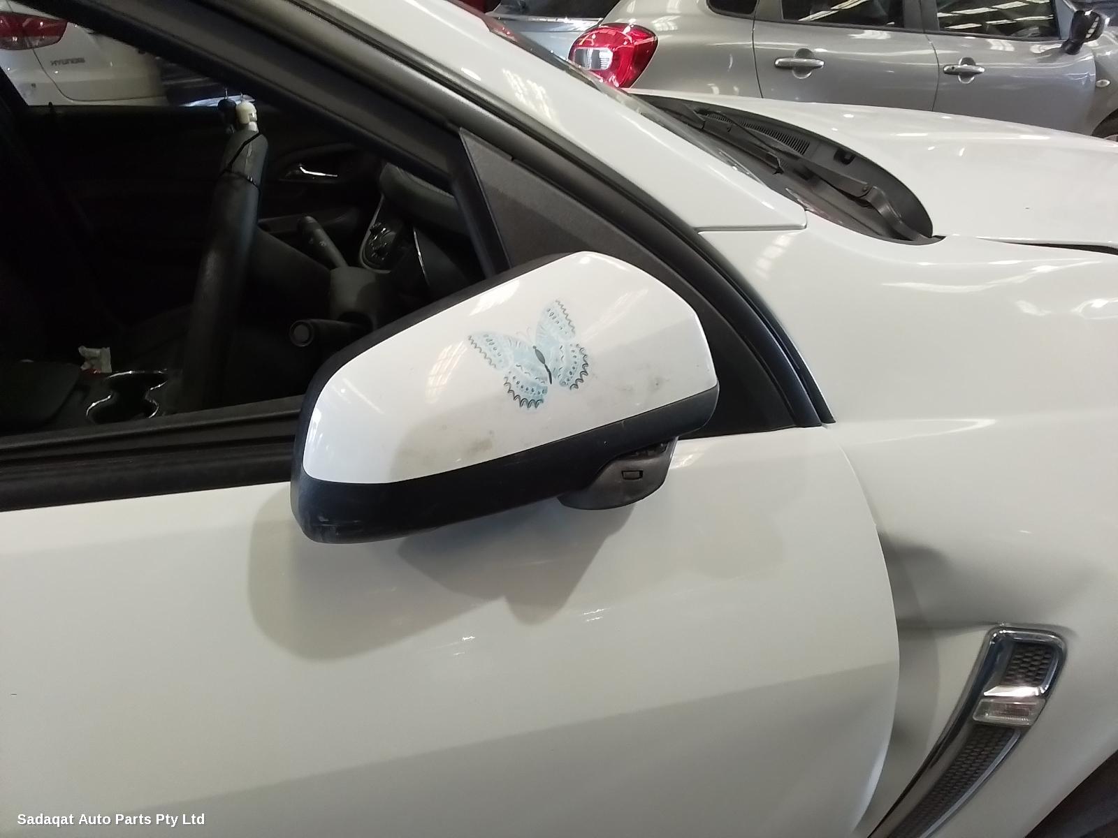 Holden Commodore Right_rear_door_sliding