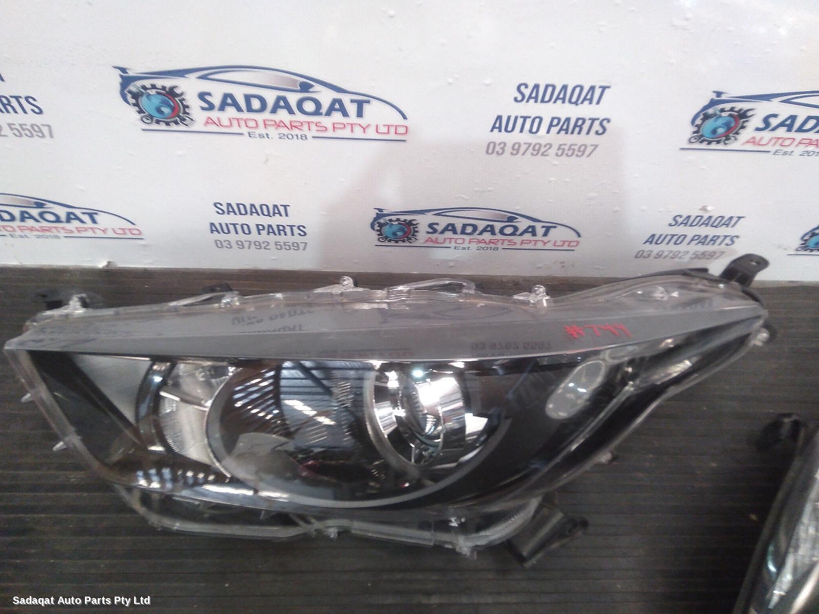 Toyota Yaris Left Headlamp