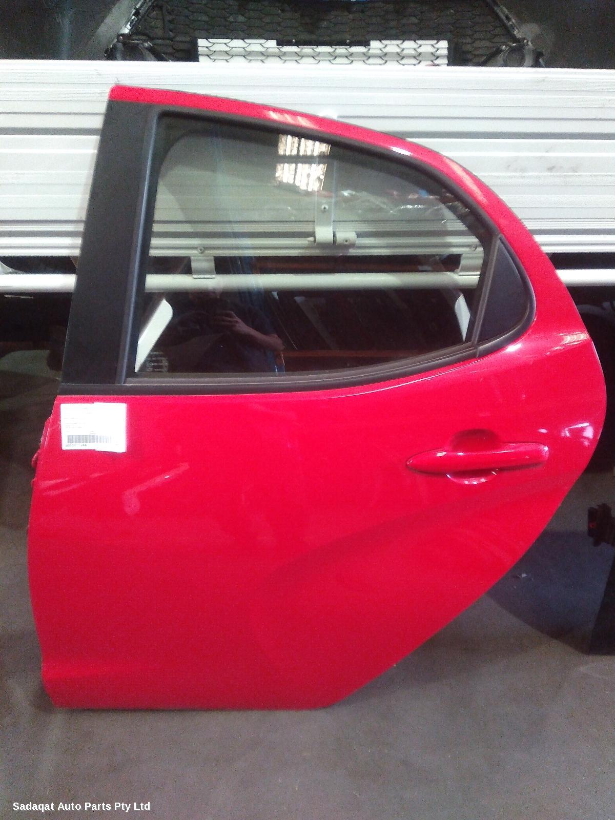 Toyota Yaris Left Rear Door/sliding