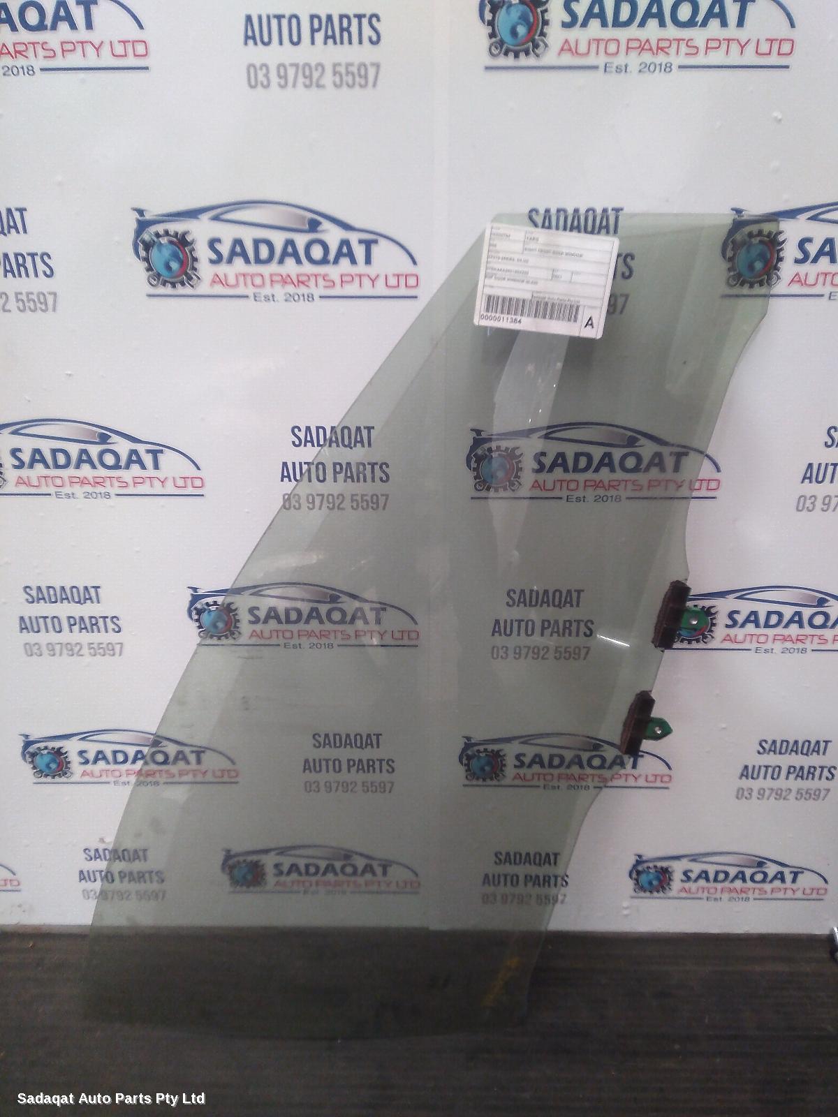 Toyota Yaris Right Front Door Window