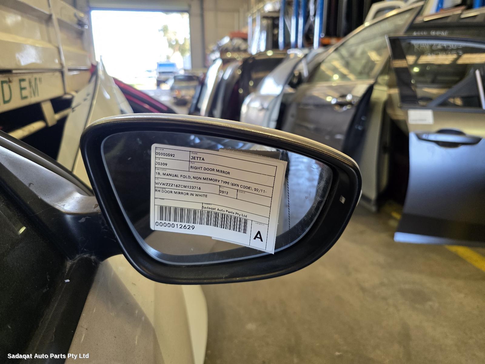 Volkswagen Jetta Right Door Mirror