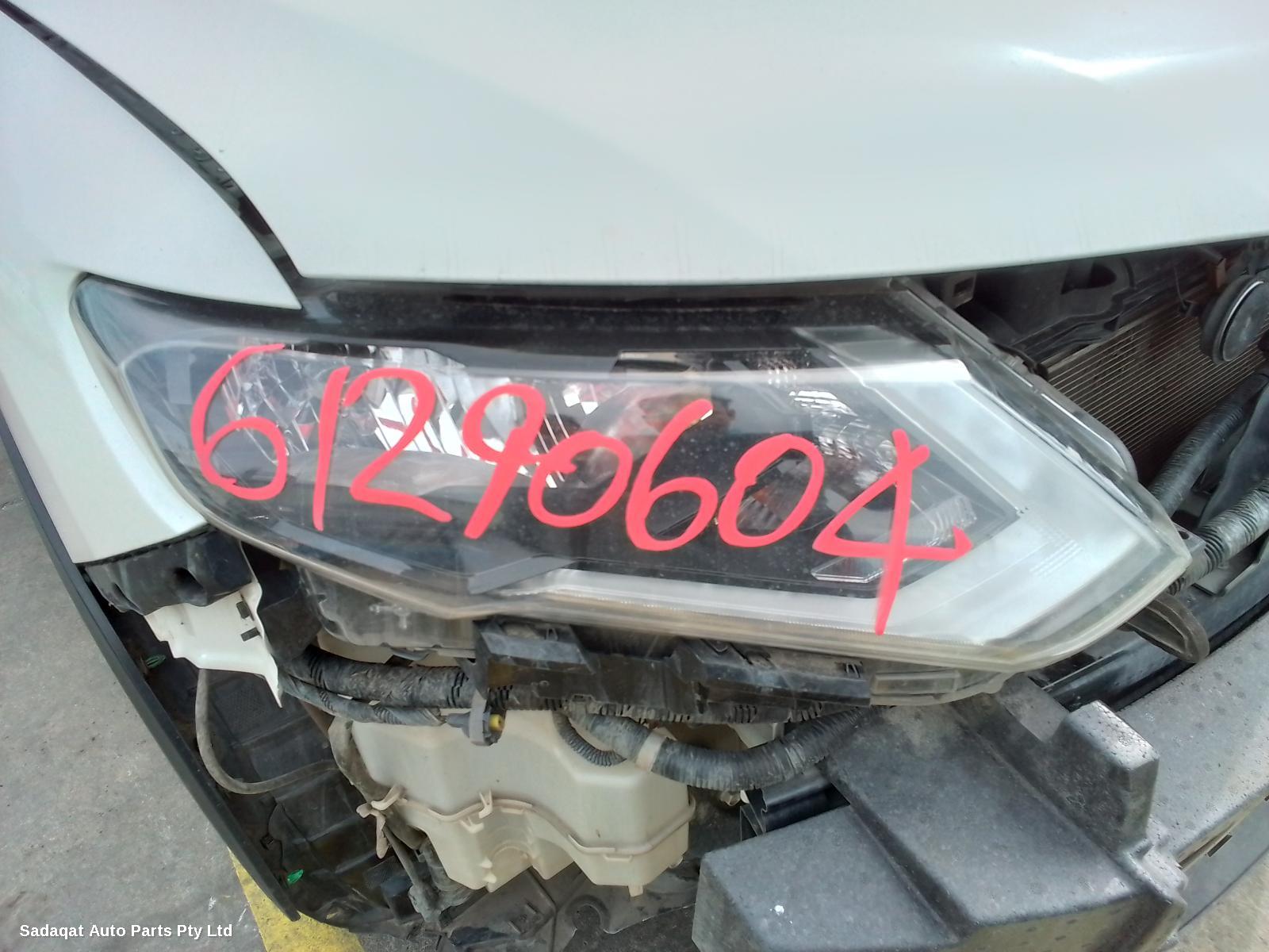 Nissan Xtrail Bonnet Hinge/strut