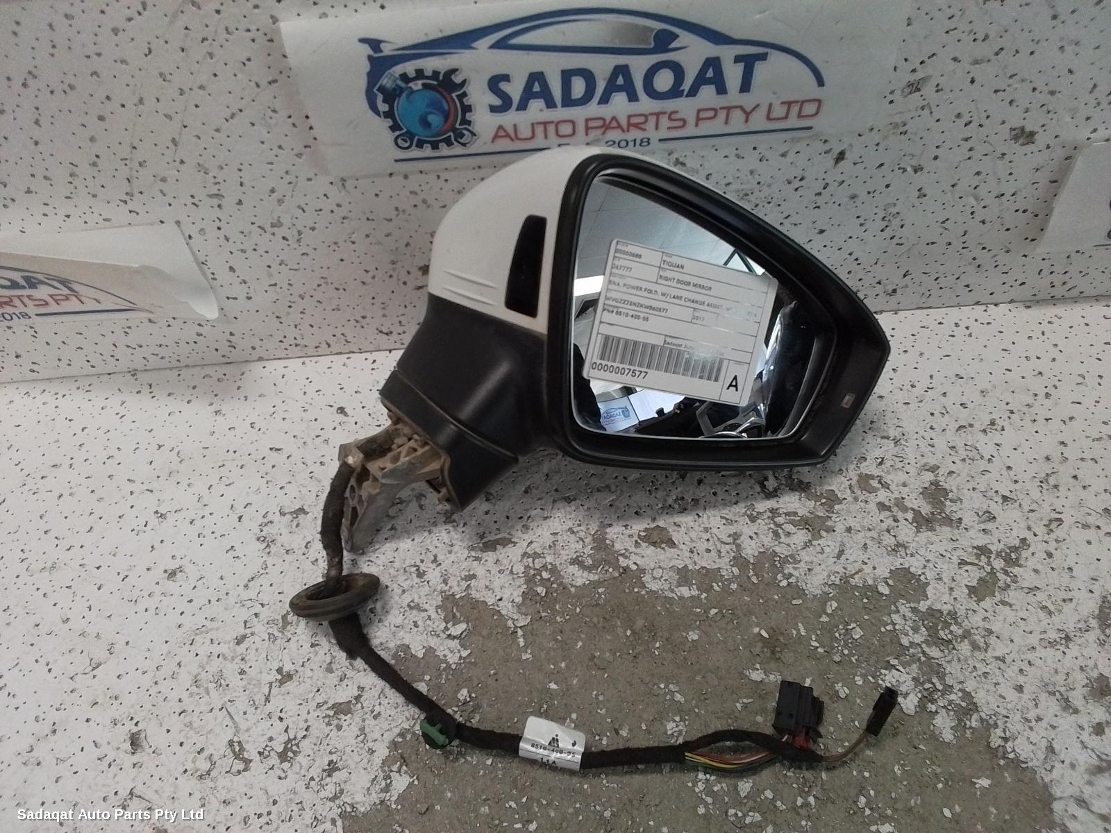 Volkswagen Tiguan Right Door Mirror