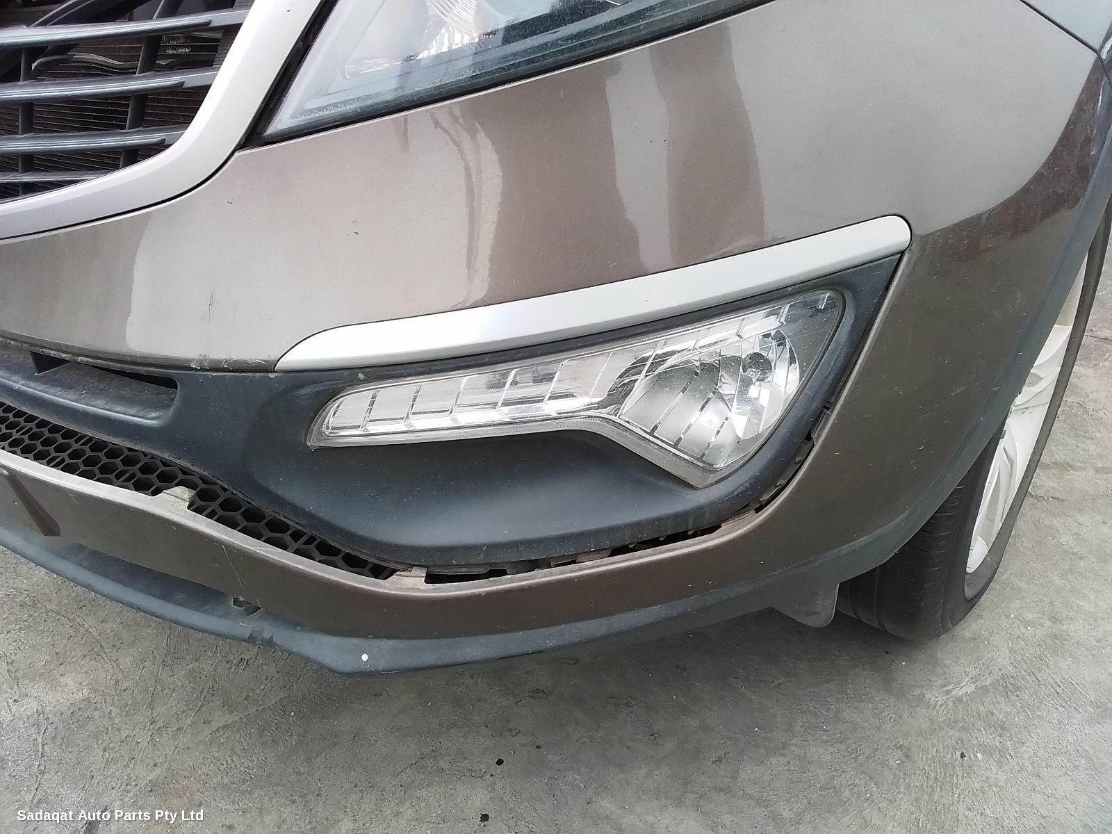 Kia Sportage Left Headlamp