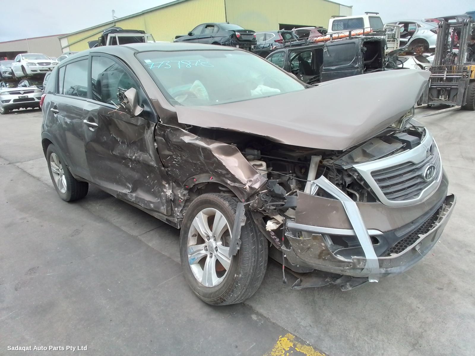 Kia Sportage Left Headlamp