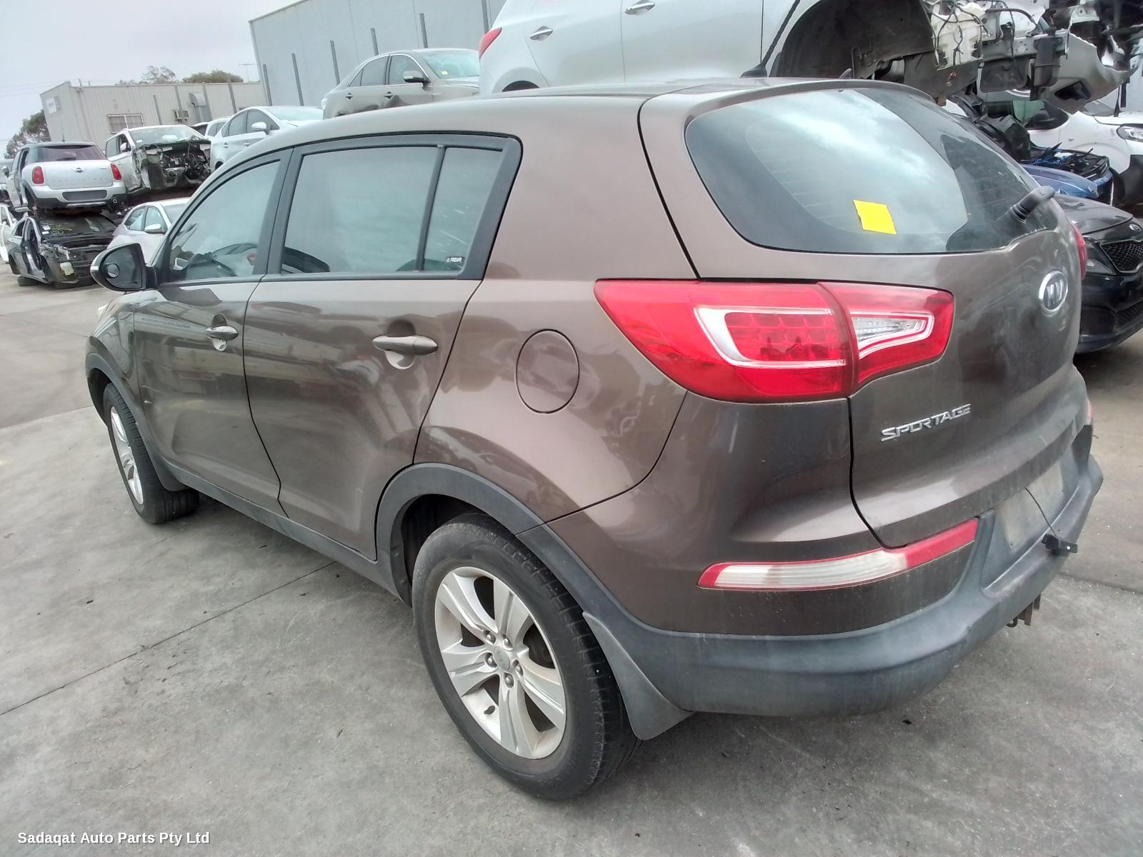 Kia Sportage Left Headlamp