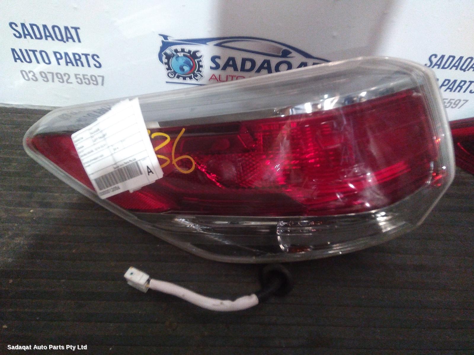 Toyota Kluger Left Taillight
