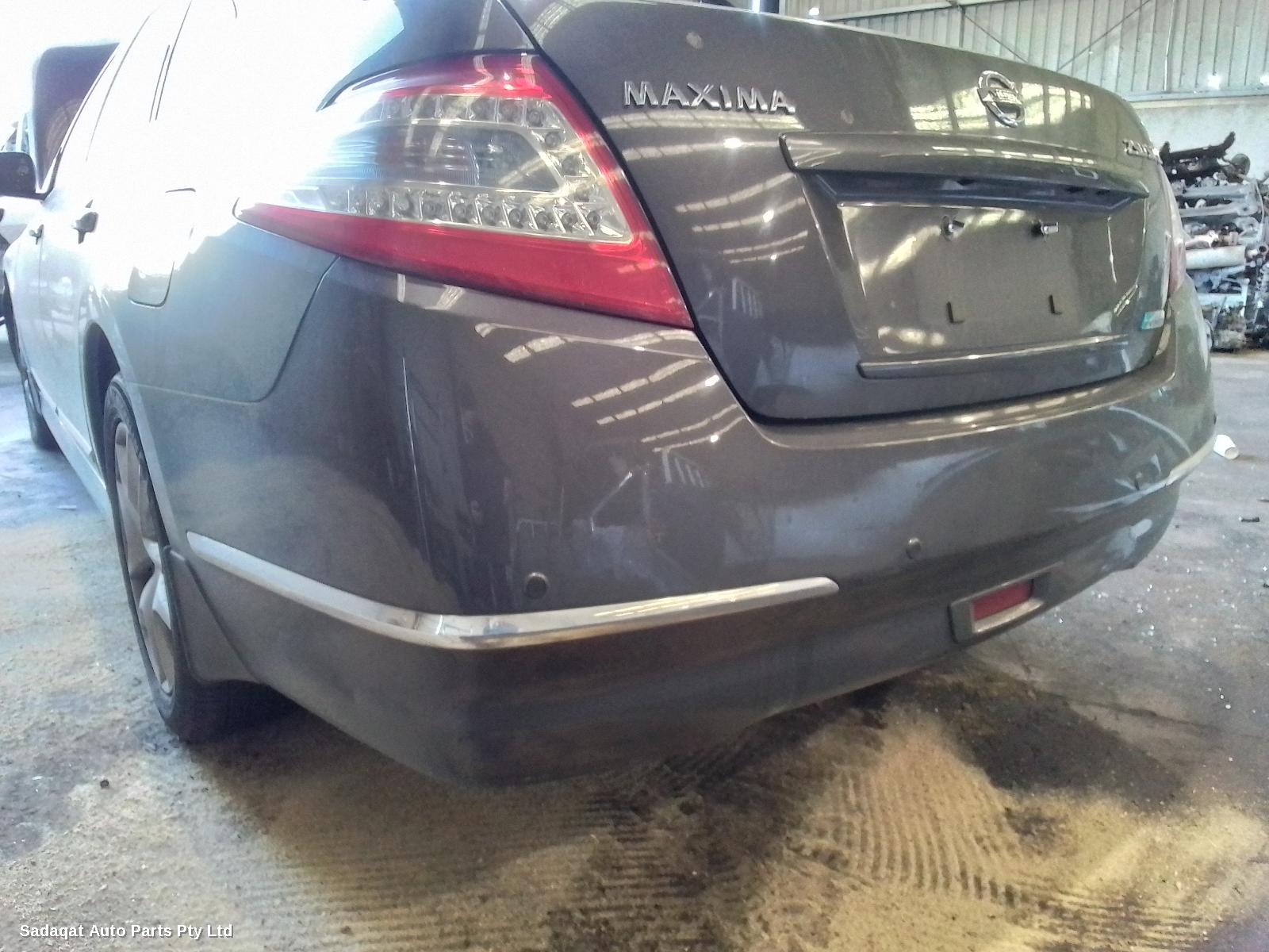 Nissan Maxima Right Door Mirror