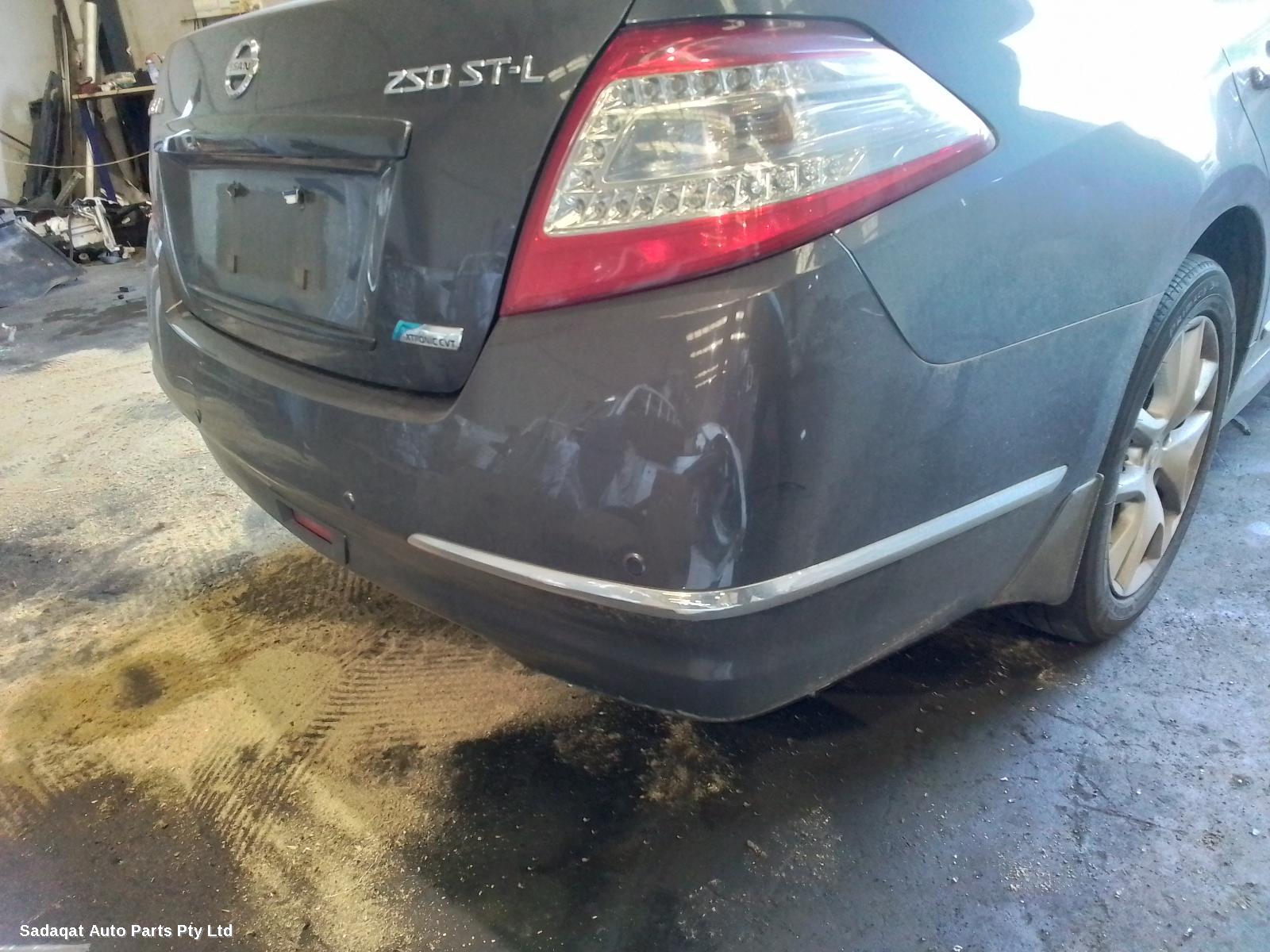 Nissan Maxima Right Door Mirror