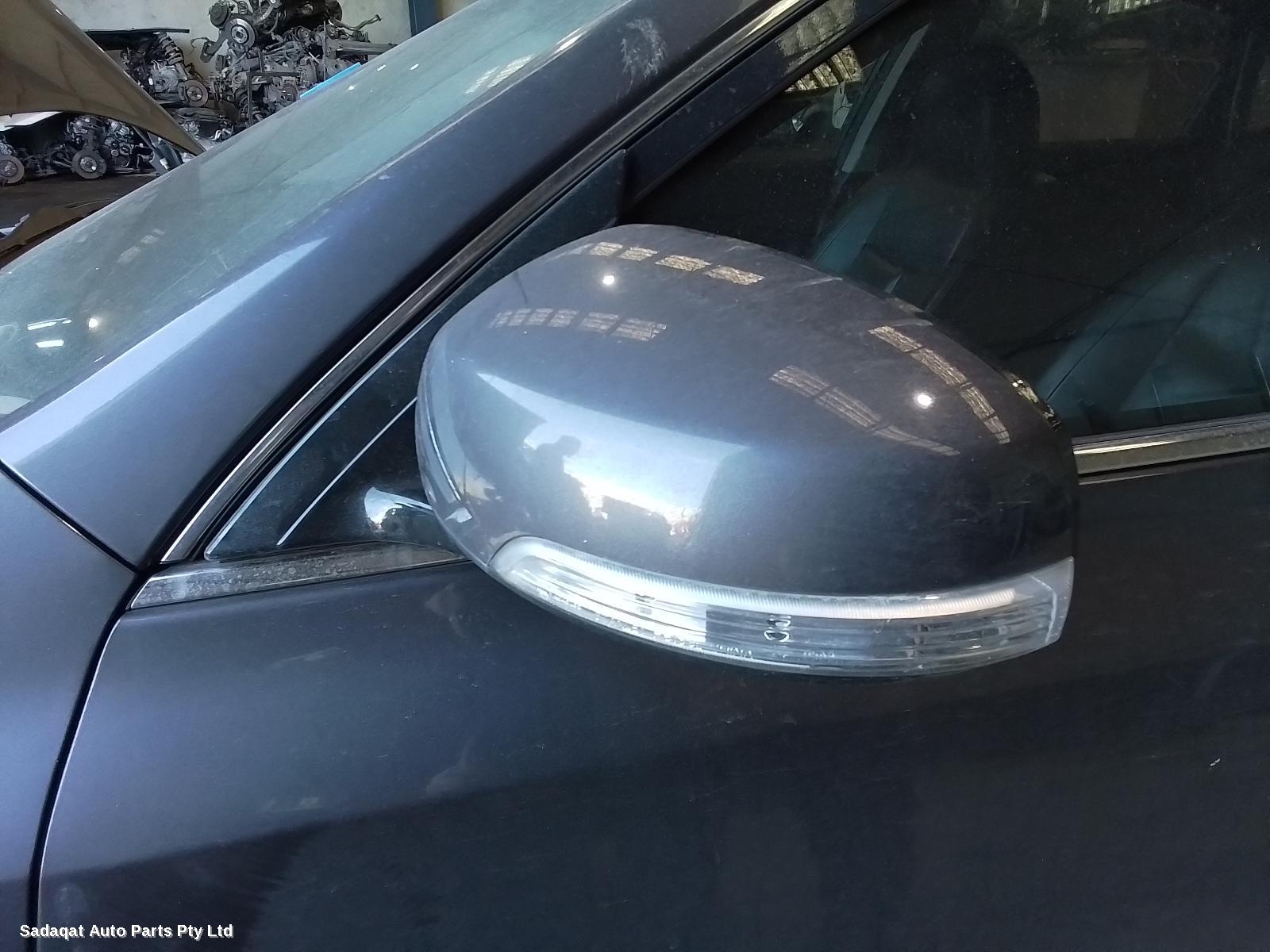 Nissan Maxima Right Door Mirror