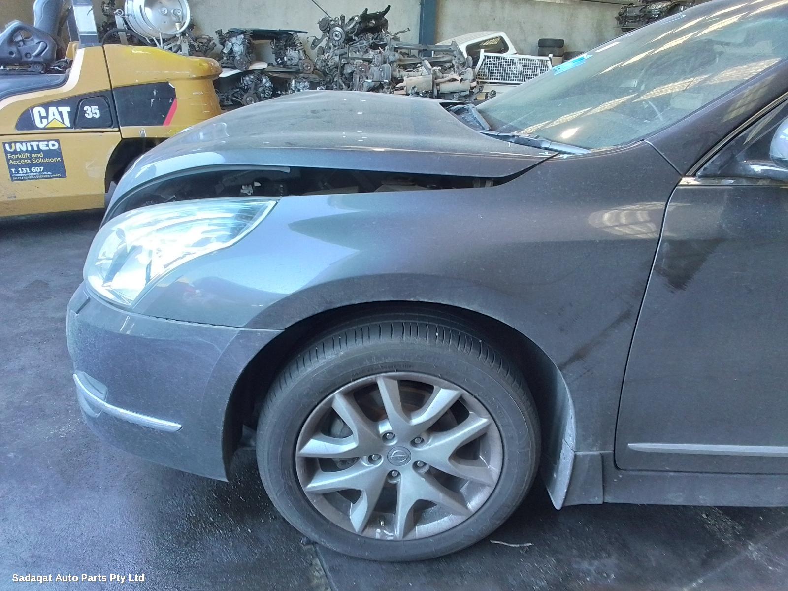 Nissan Maxima Right Door Mirror