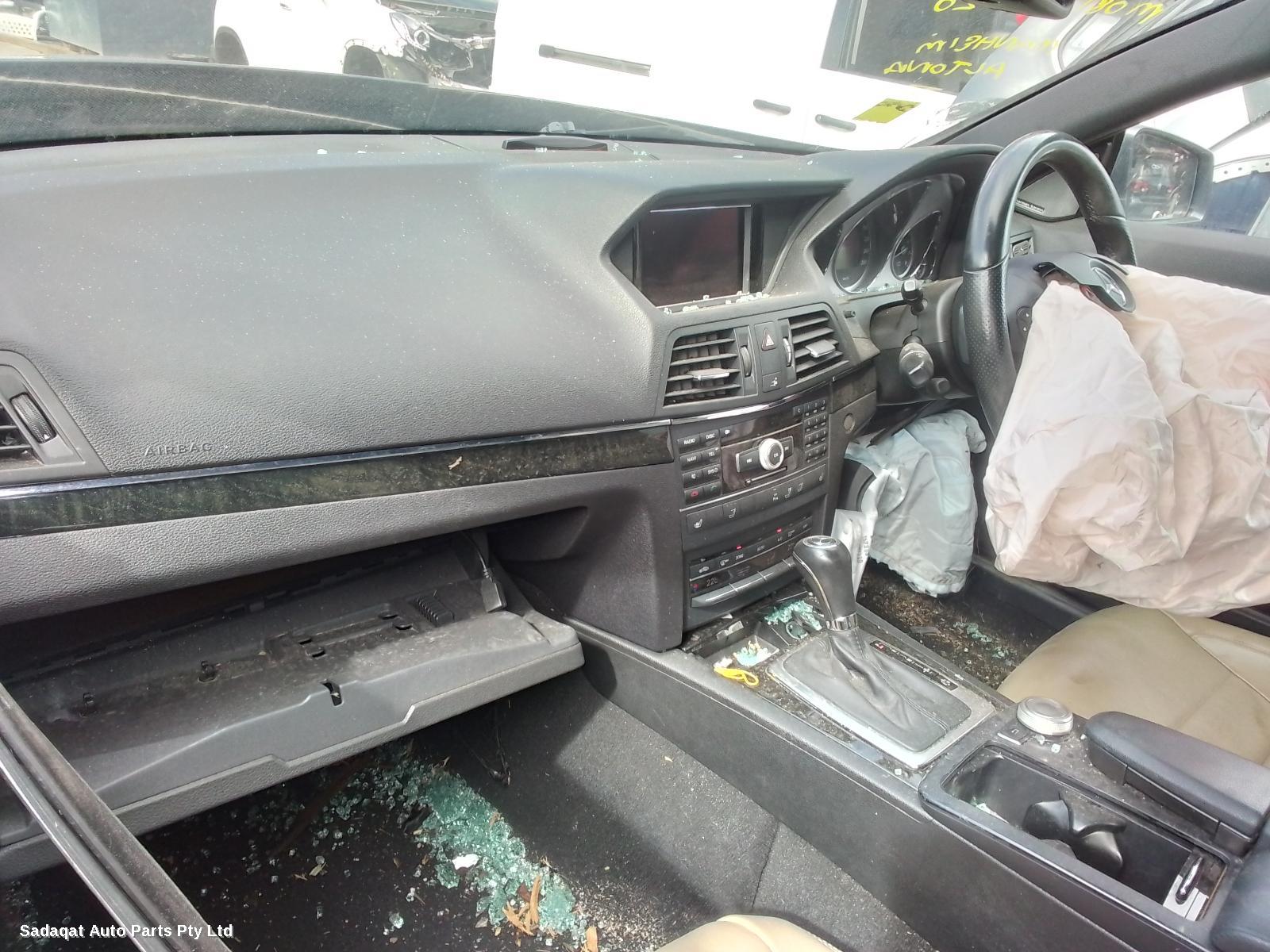 Mercedes E Class Antenna