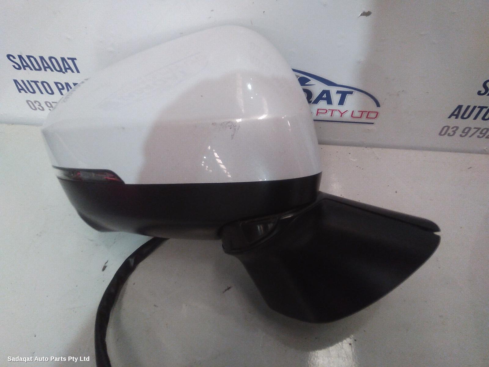 Mitsubishi Outlander Right Door Mirror
