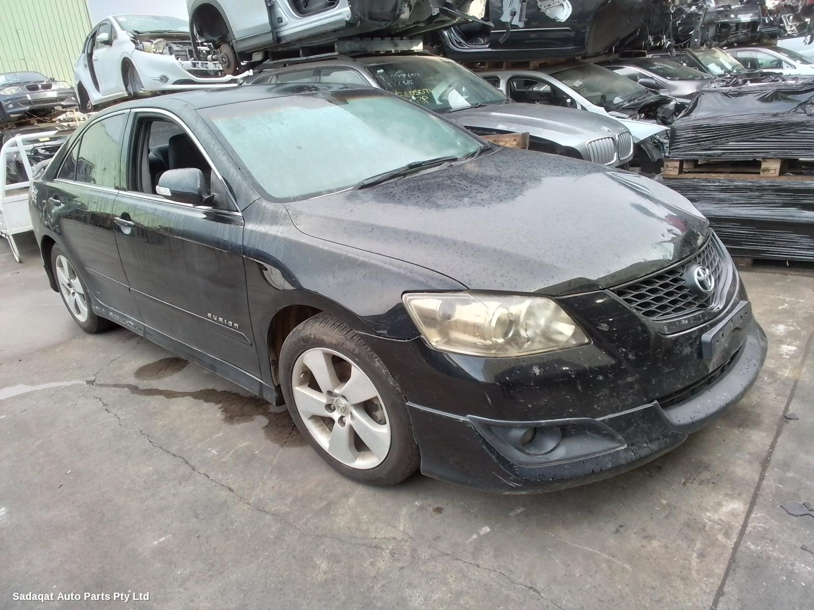 Toyota Aurion Left Taillight