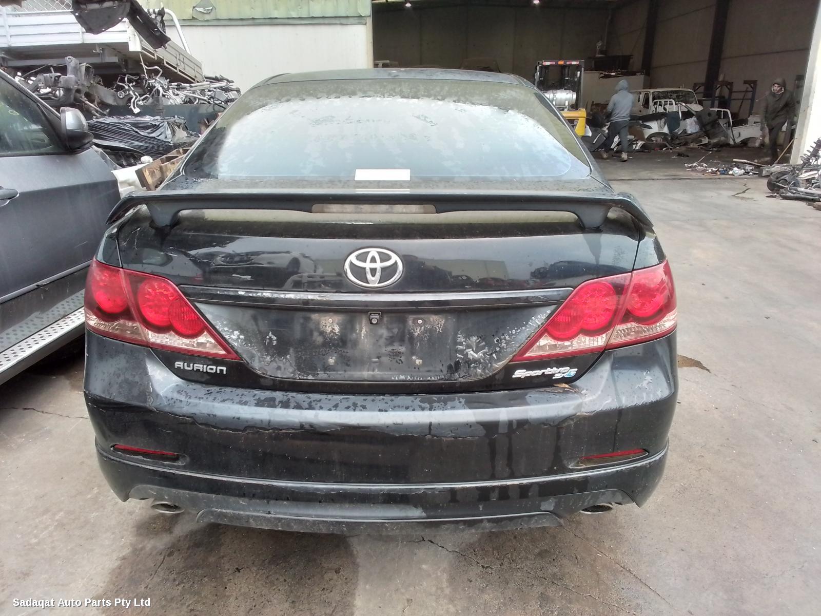 Toyota Aurion Left Taillight