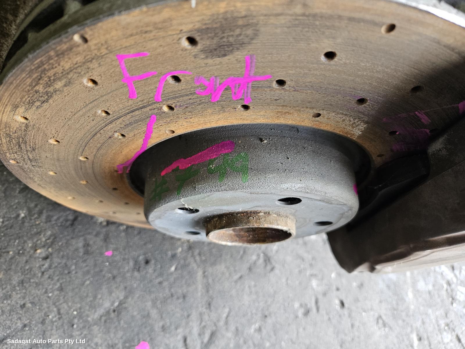 Mercedes C Class Right Front Hub Assembly