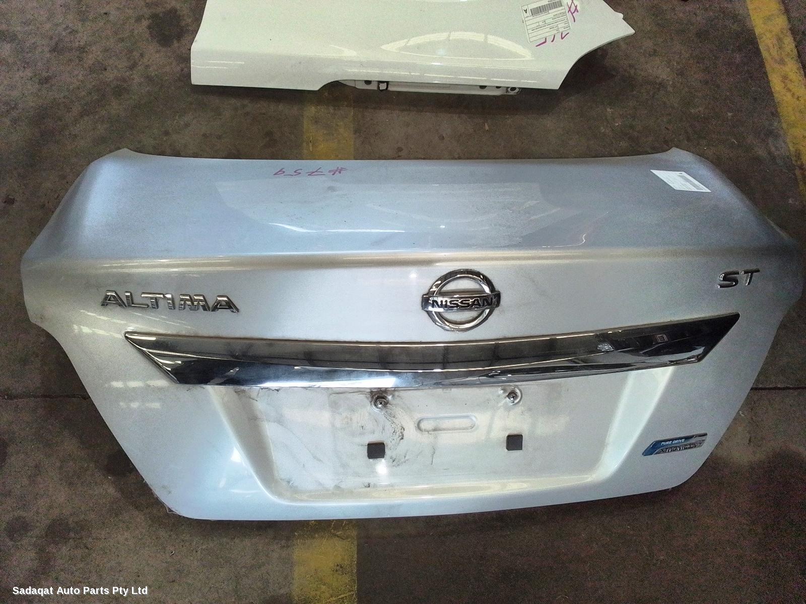 Nissan Altima Bootlid/tailgate