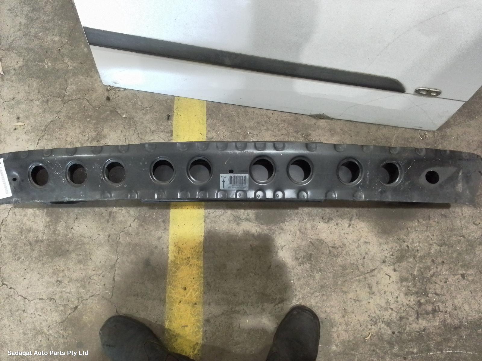 Mercedes C Class R/bar Bracket/reinfo