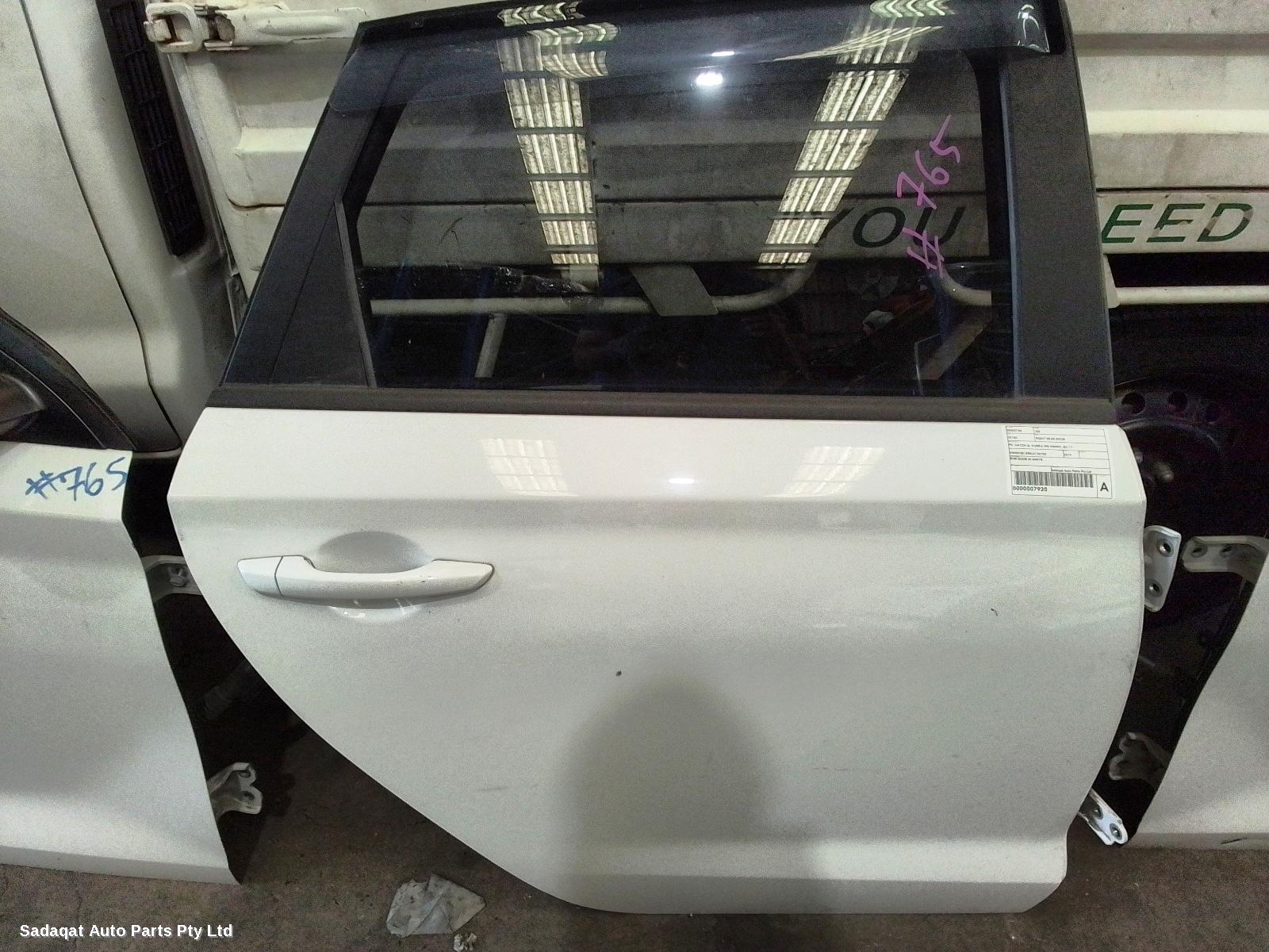Hyundai I30 Right_rear_door_sliding