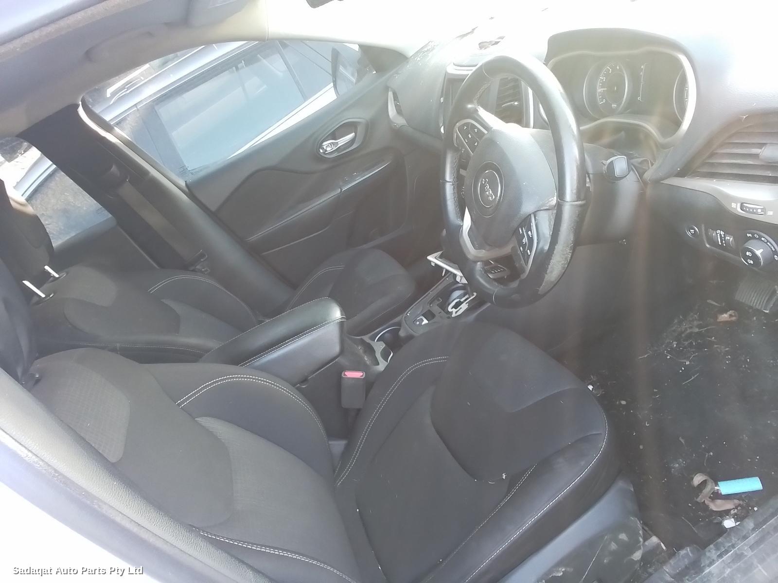 Jeep Cherokee Radiator Support