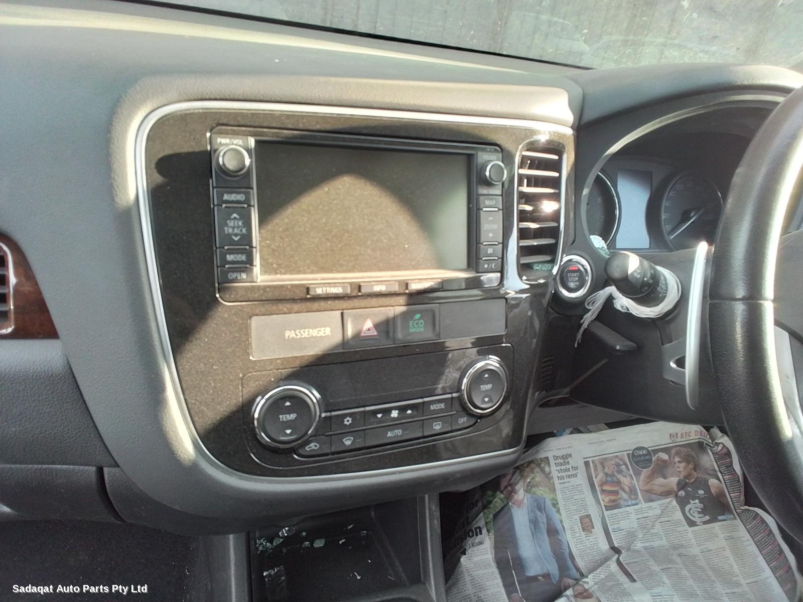 Mitsubishi Outlander Left Door Mirror