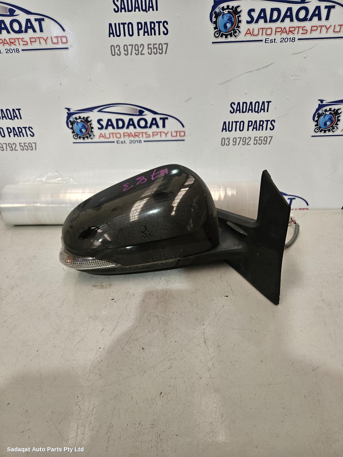 Toyota Prius Right Door Mirror