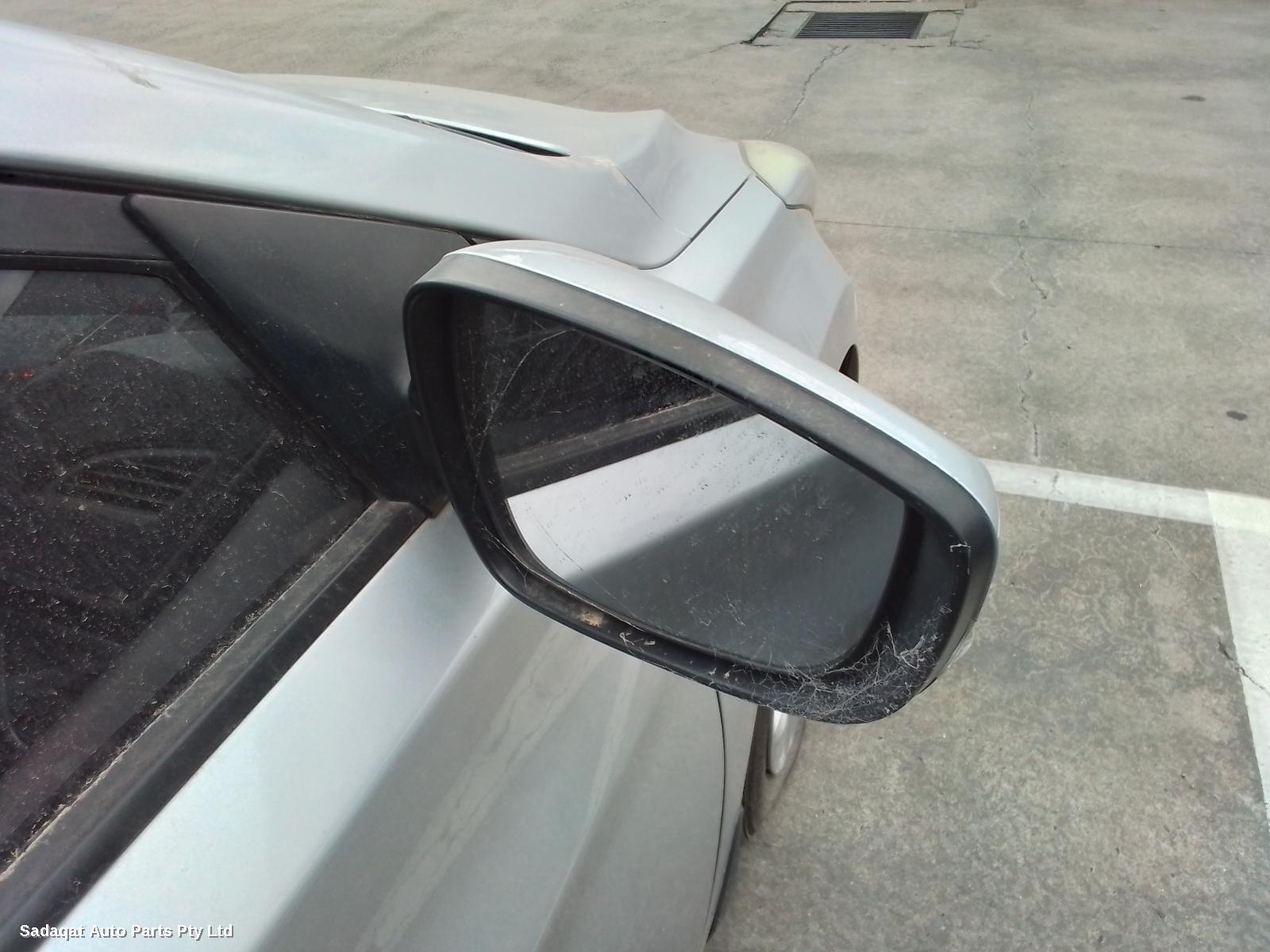 Hyundai Elantra Left Door Mirror