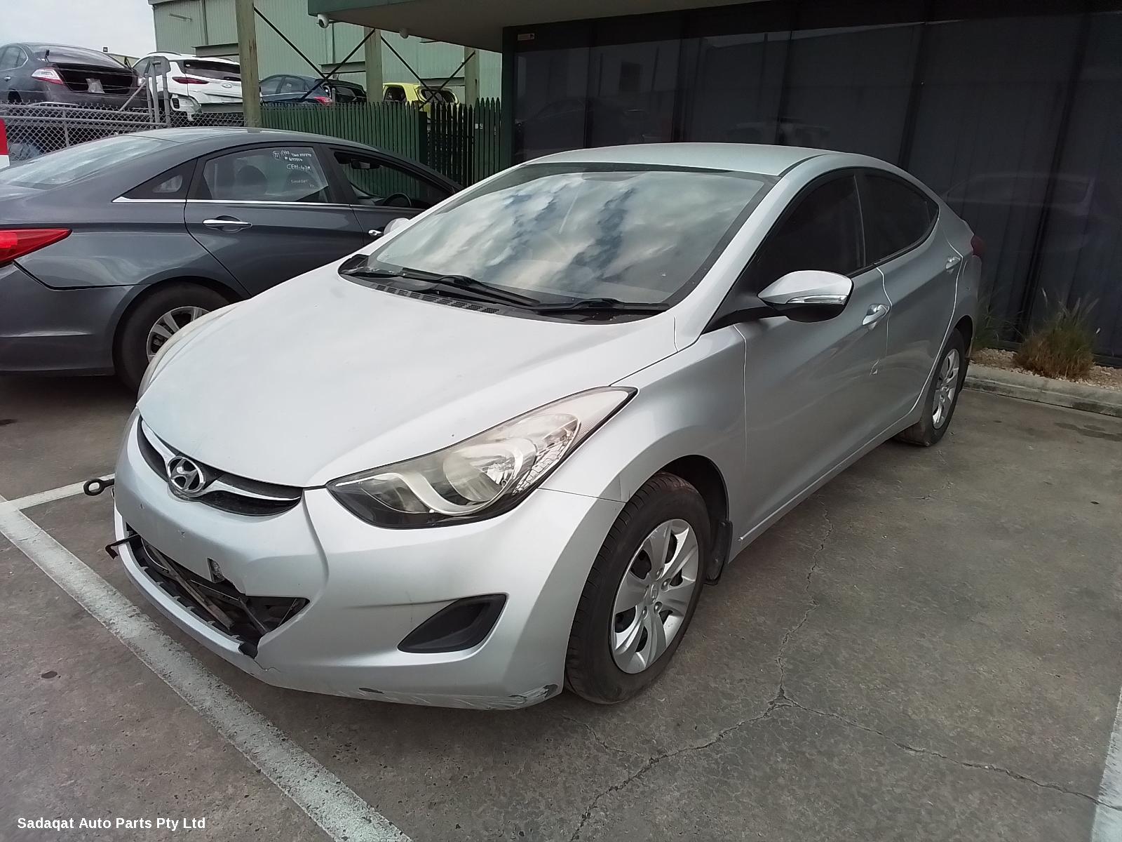 Hyundai Elantra Left Door Mirror