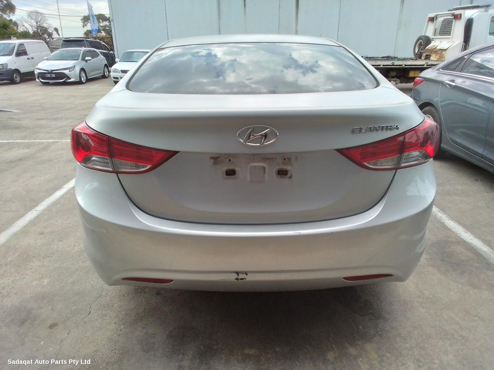 Hyundai Elantra Left Door Mirror