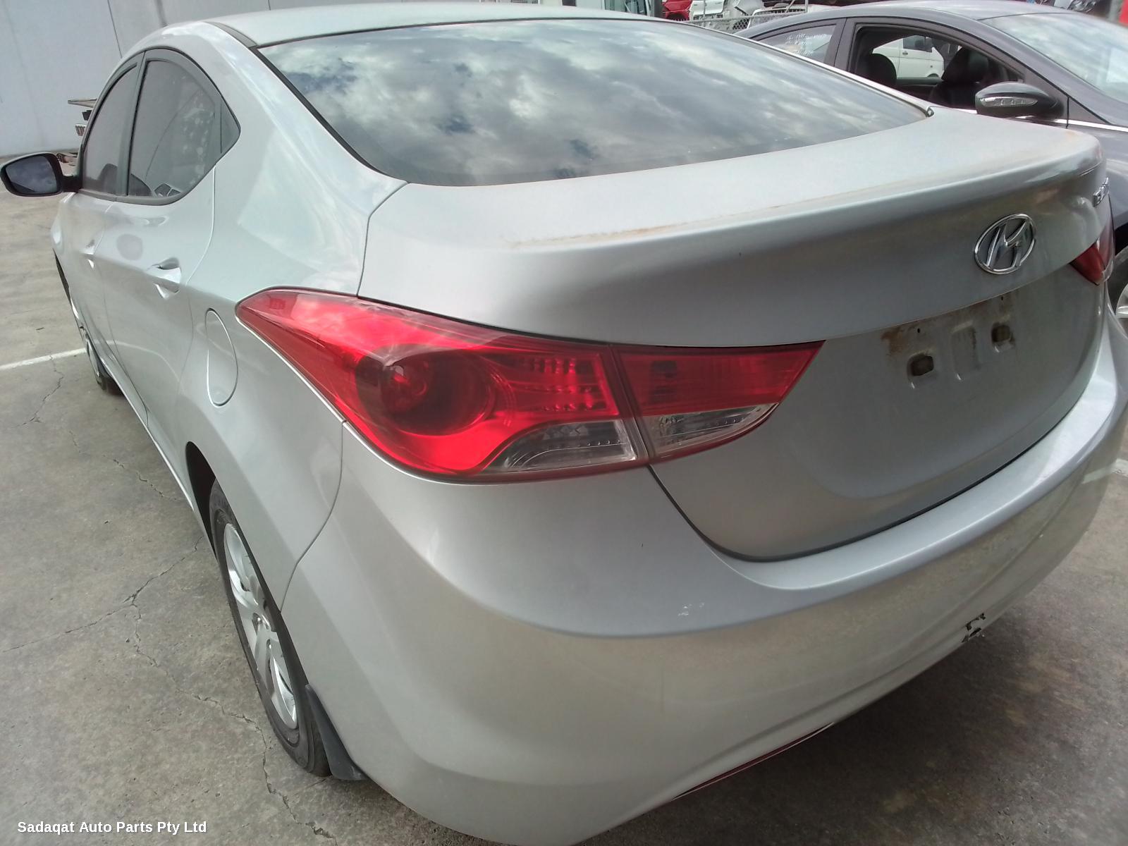 Hyundai Elantra Left Door Mirror