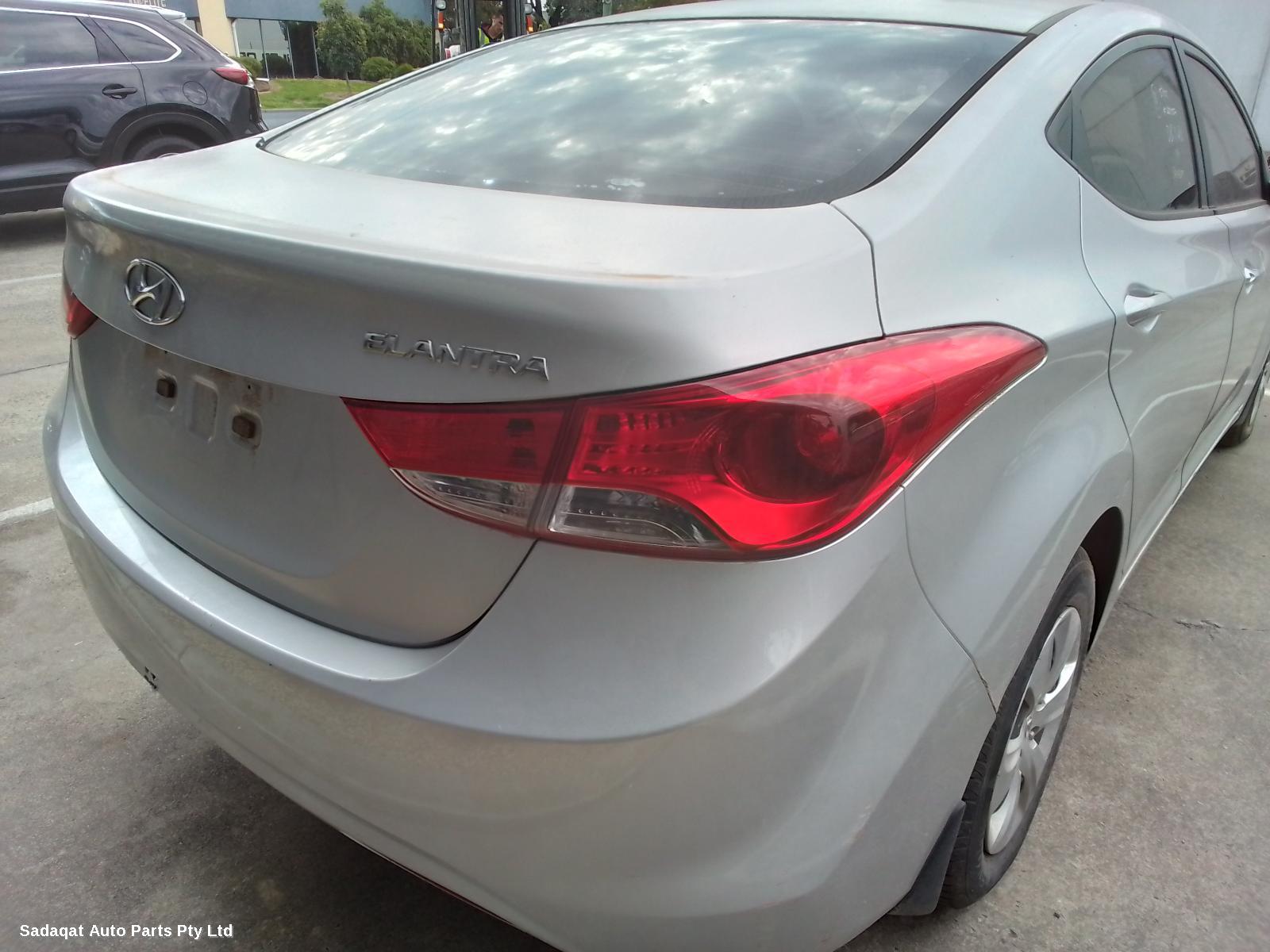 Hyundai Elantra Left Door Mirror