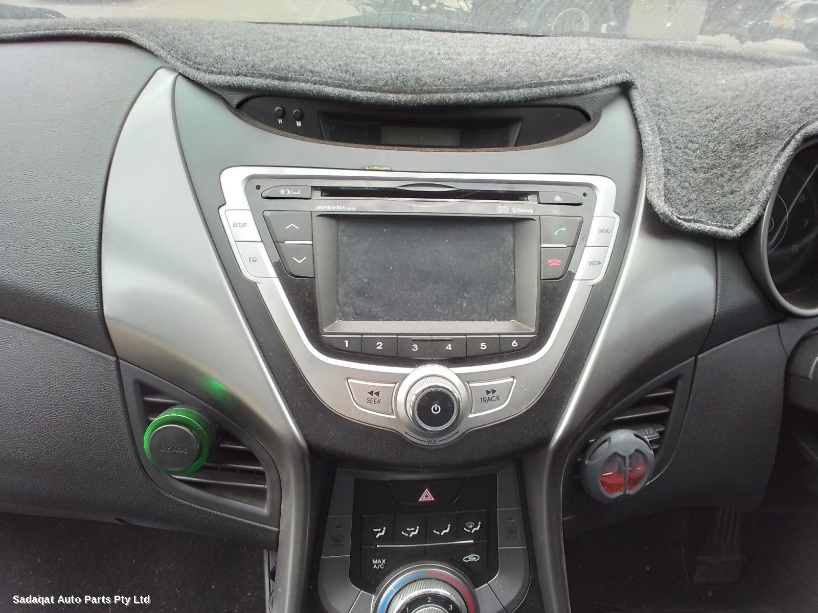 Hyundai Elantra Left Door Mirror