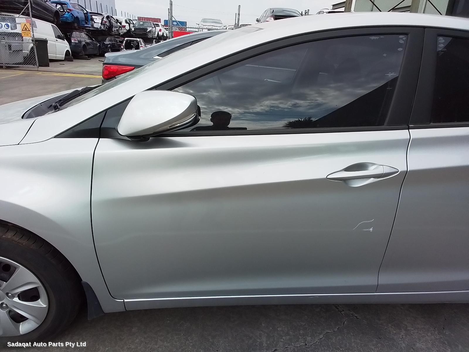 Hyundai Elantra Left Door Mirror