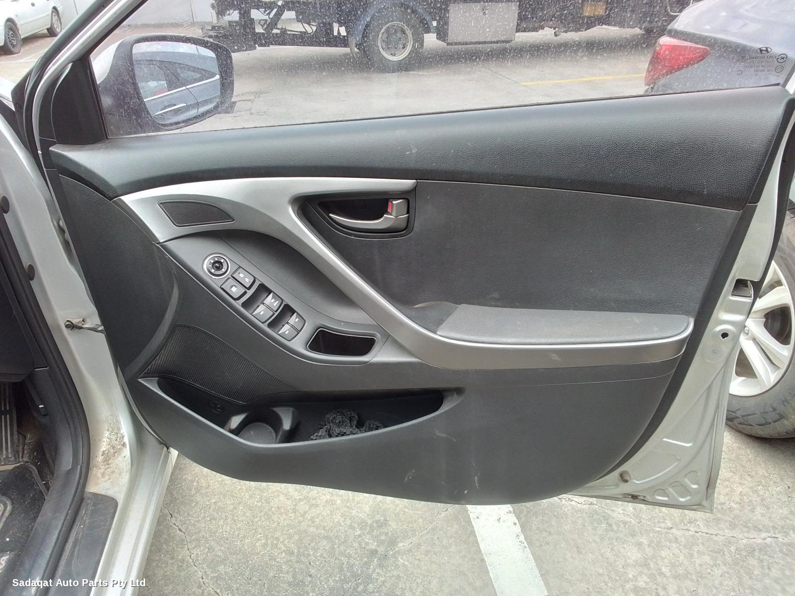 Hyundai Elantra Left Door Mirror