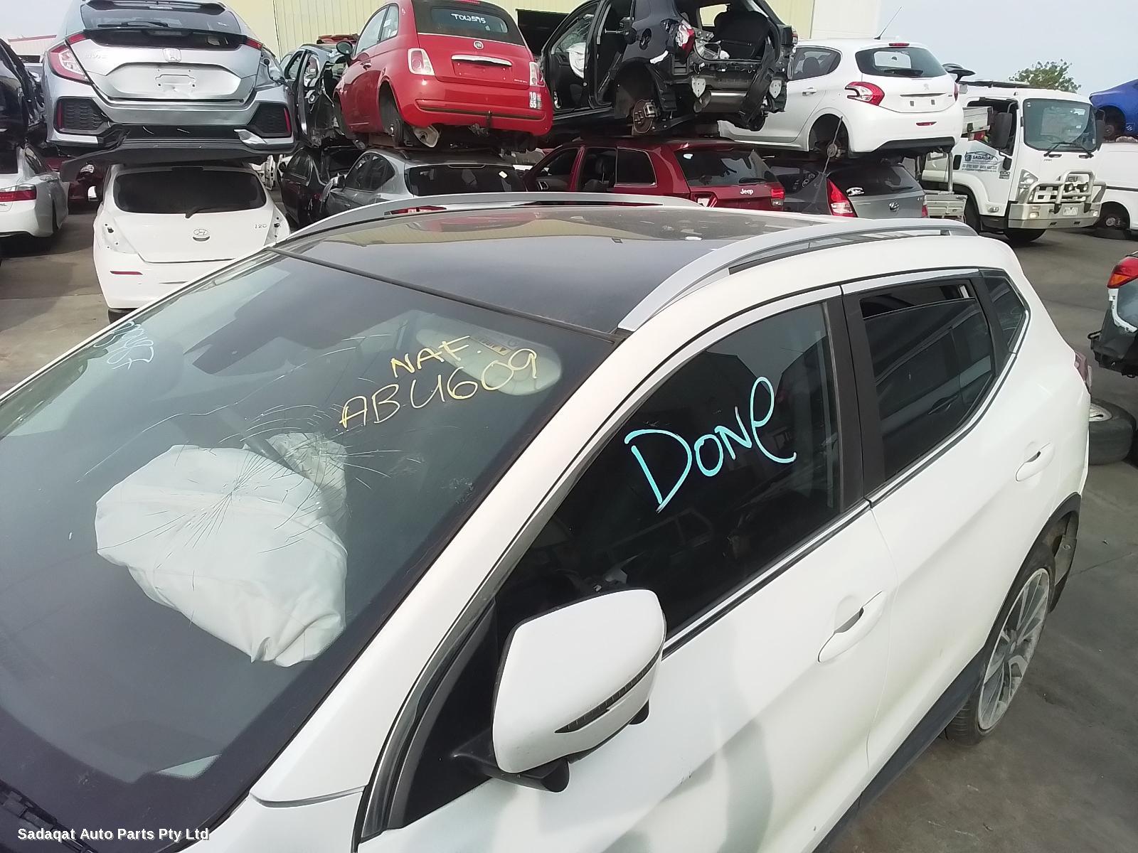 Nissan Qashqai Right Door Mirror