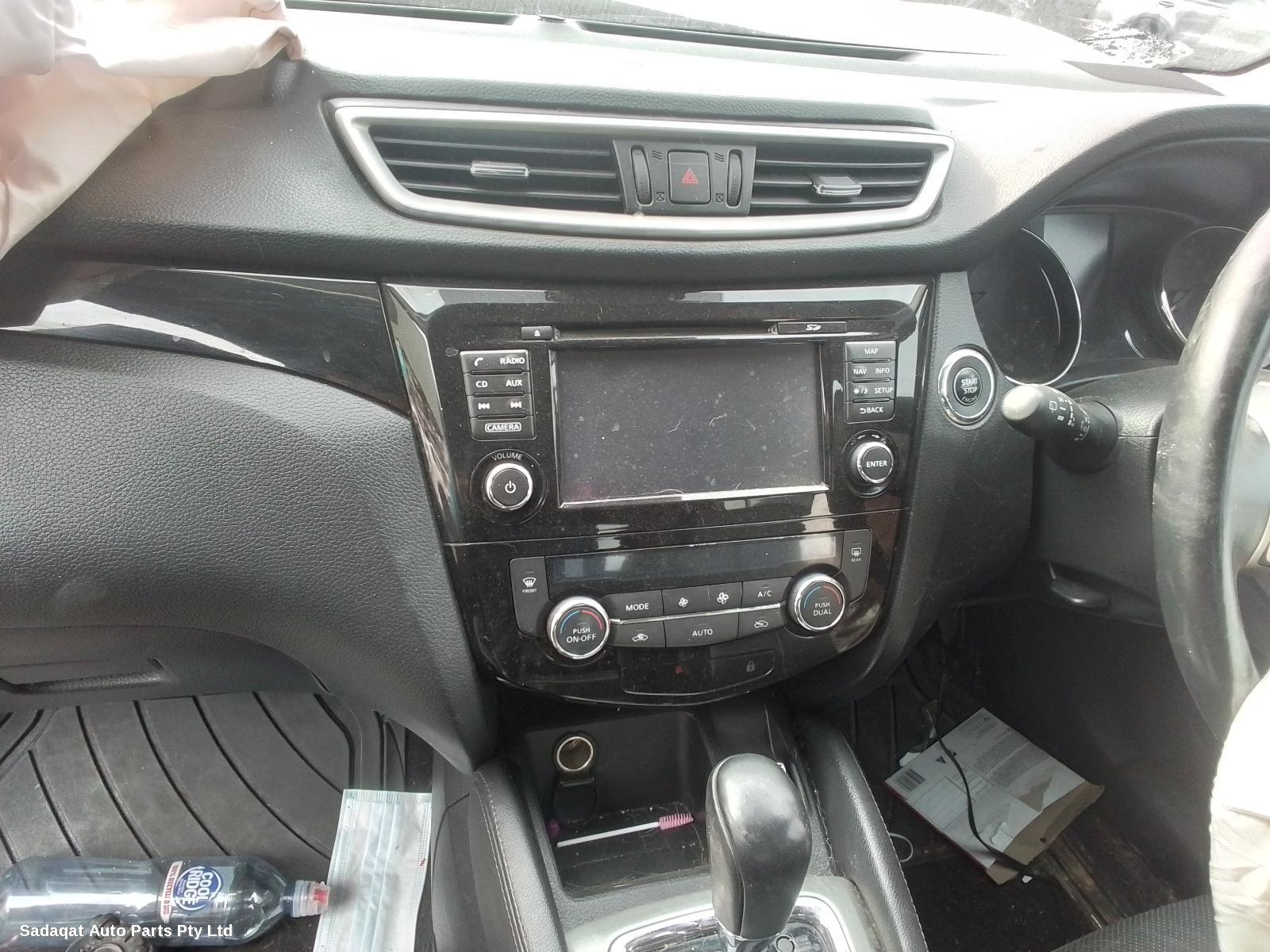 Nissan Qashqai Right Door Mirror