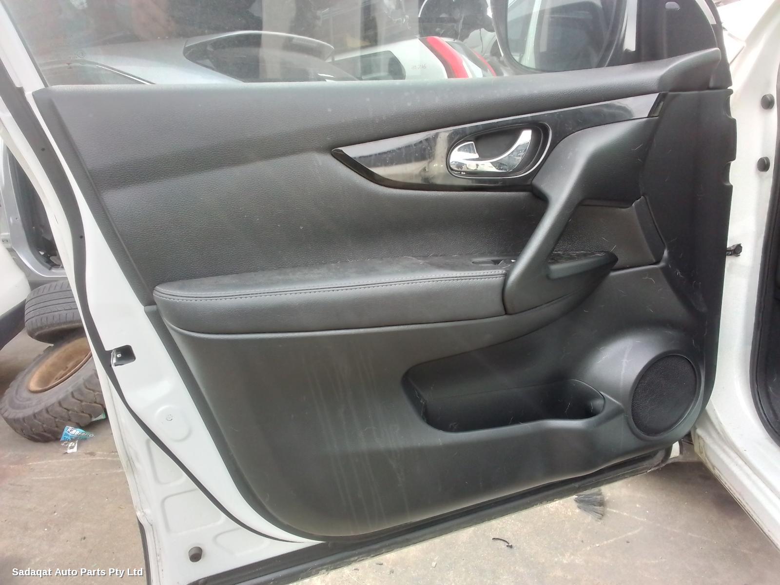 Nissan Qashqai Right Door Mirror