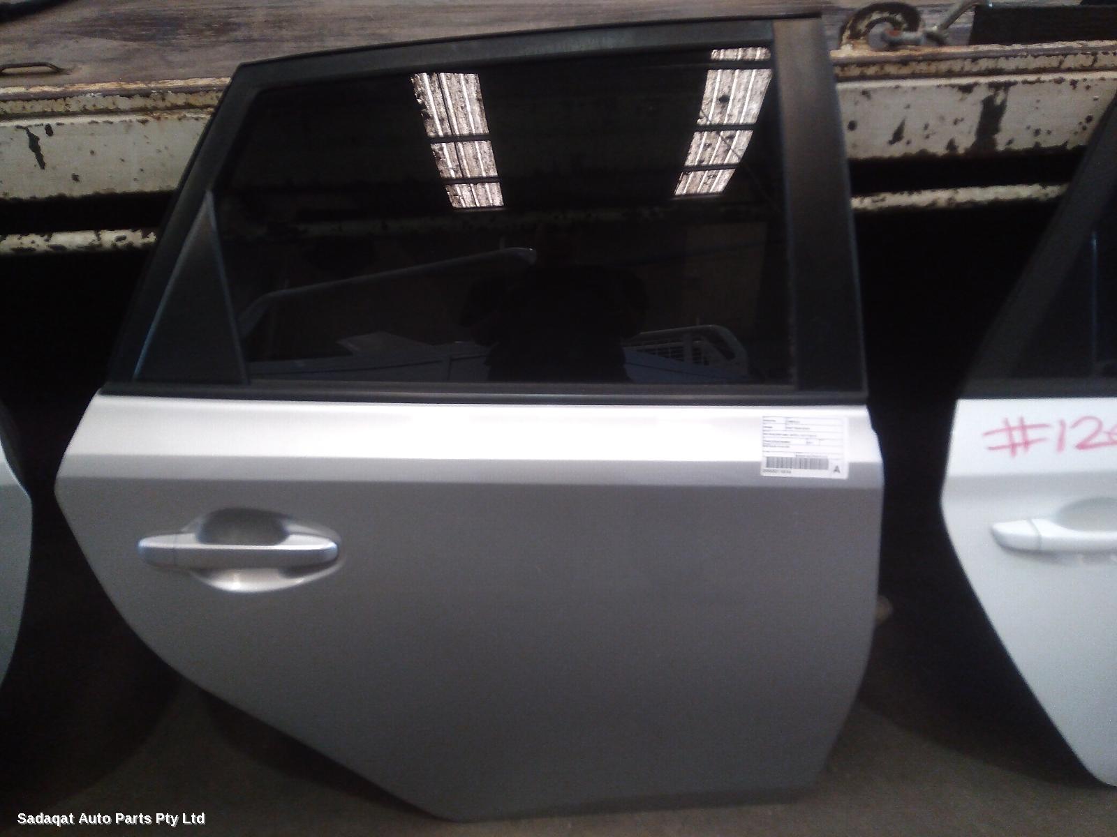 Toyota Corolla Right_rear_door_sliding