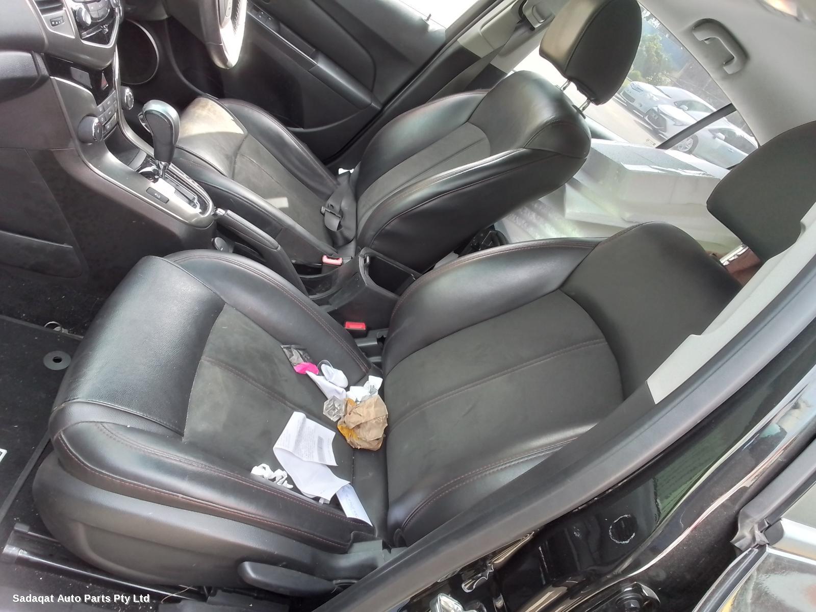 Holden Cruze Right Headlamp