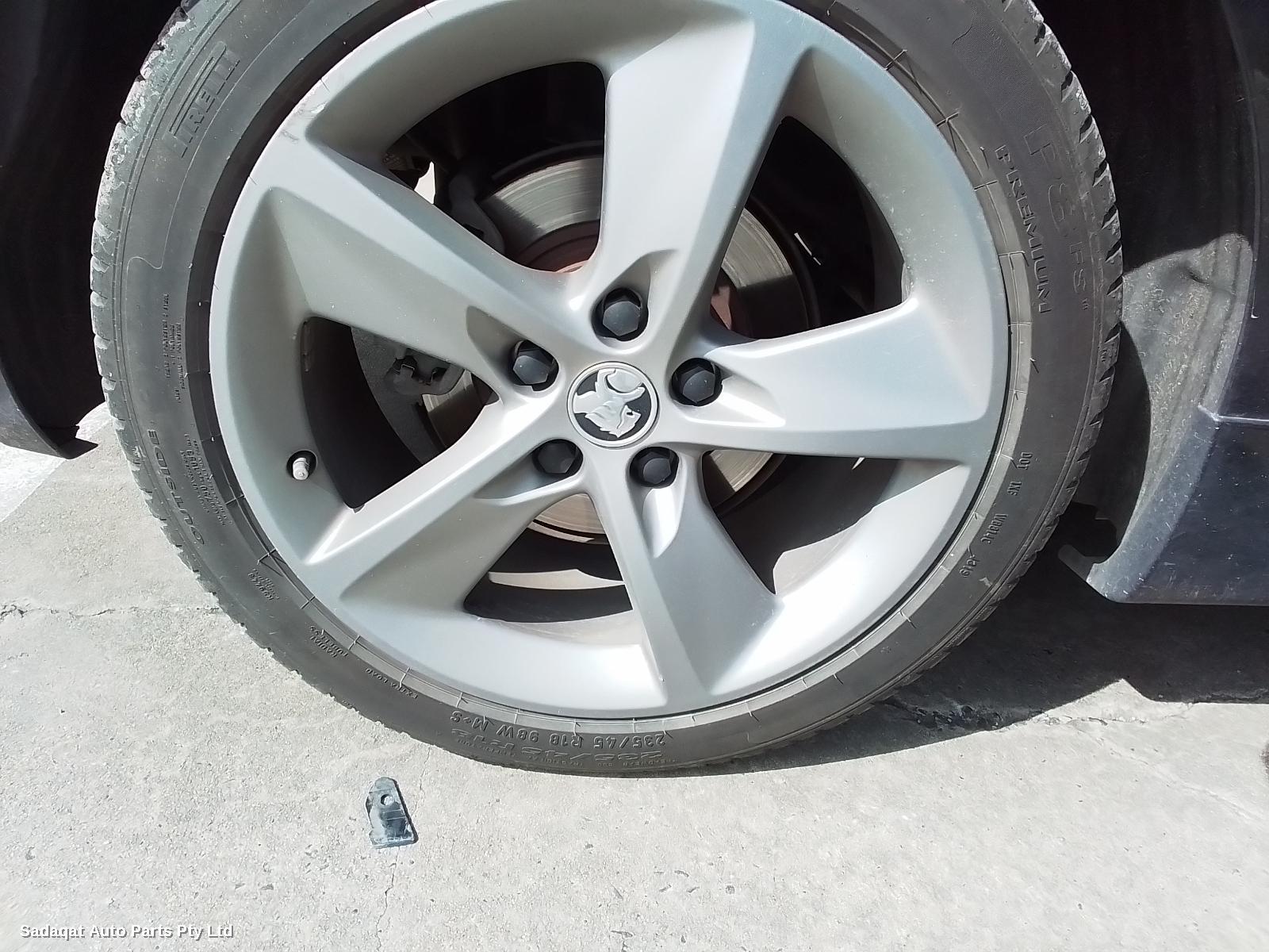 Holden Cruze Right Headlamp