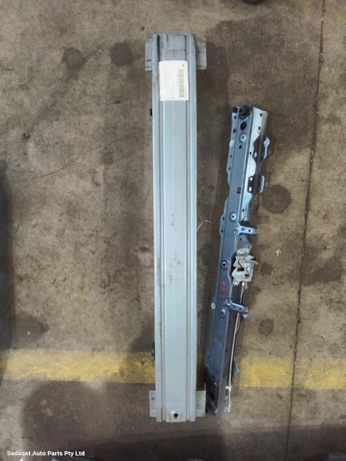 Holden Barina F/bar Reinforc/brack