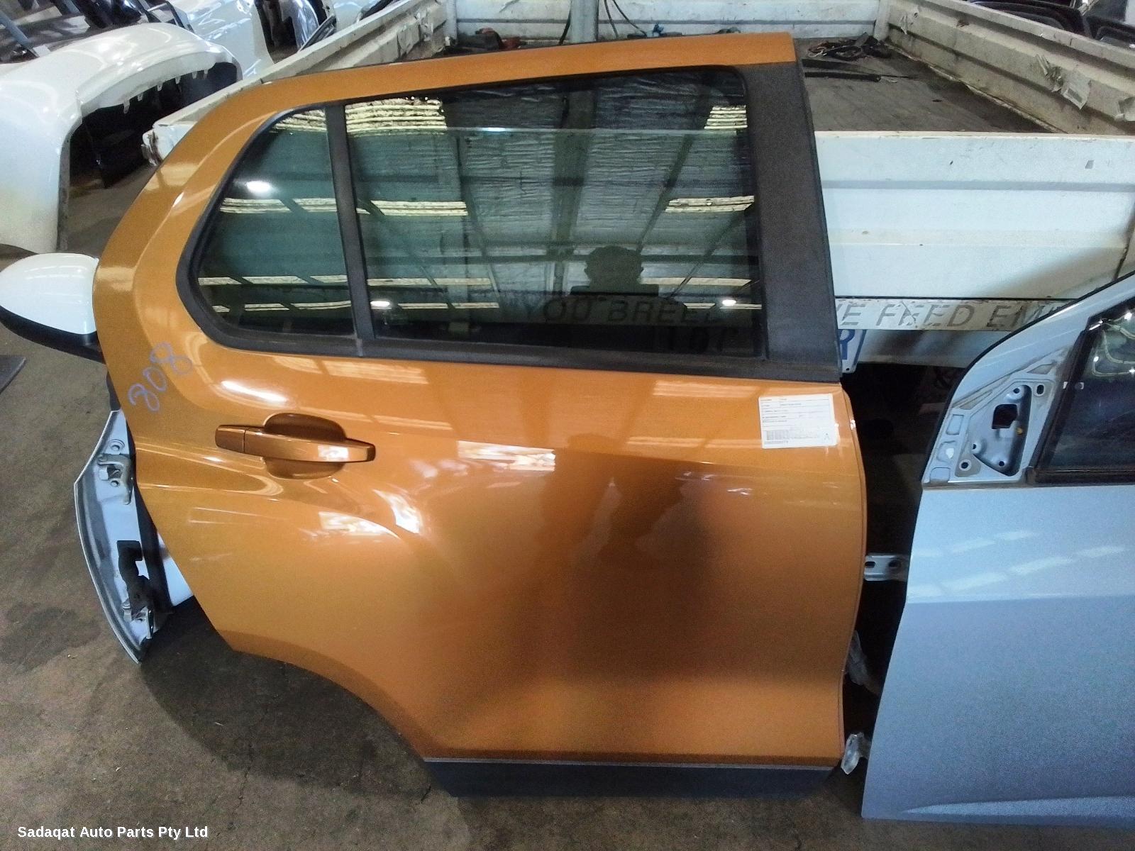 Holden Trax Right_rear_door_sliding