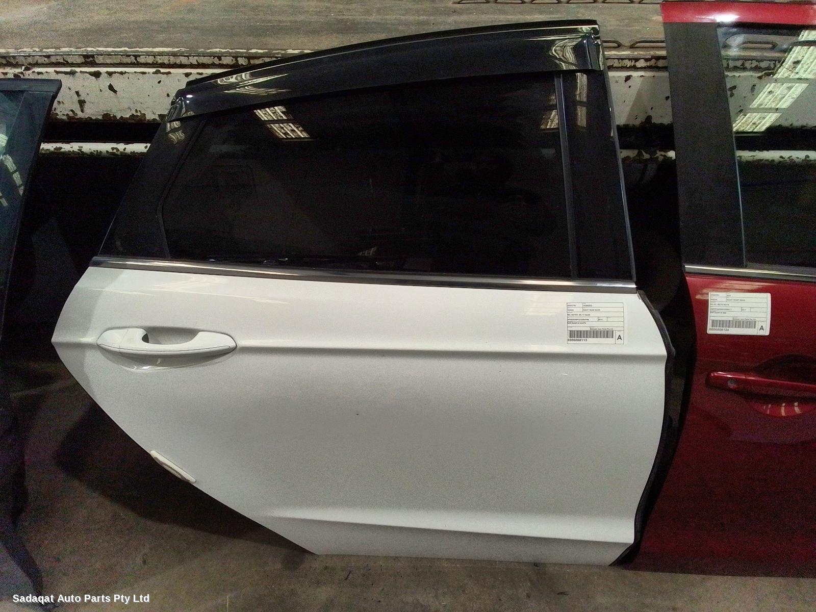 Ford Mondeo Right_rear_door_sliding