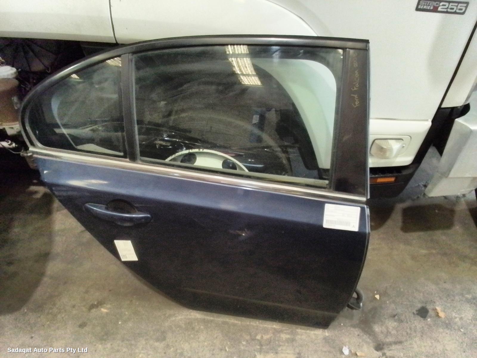 Ford Falcon Right_rear_door_sliding