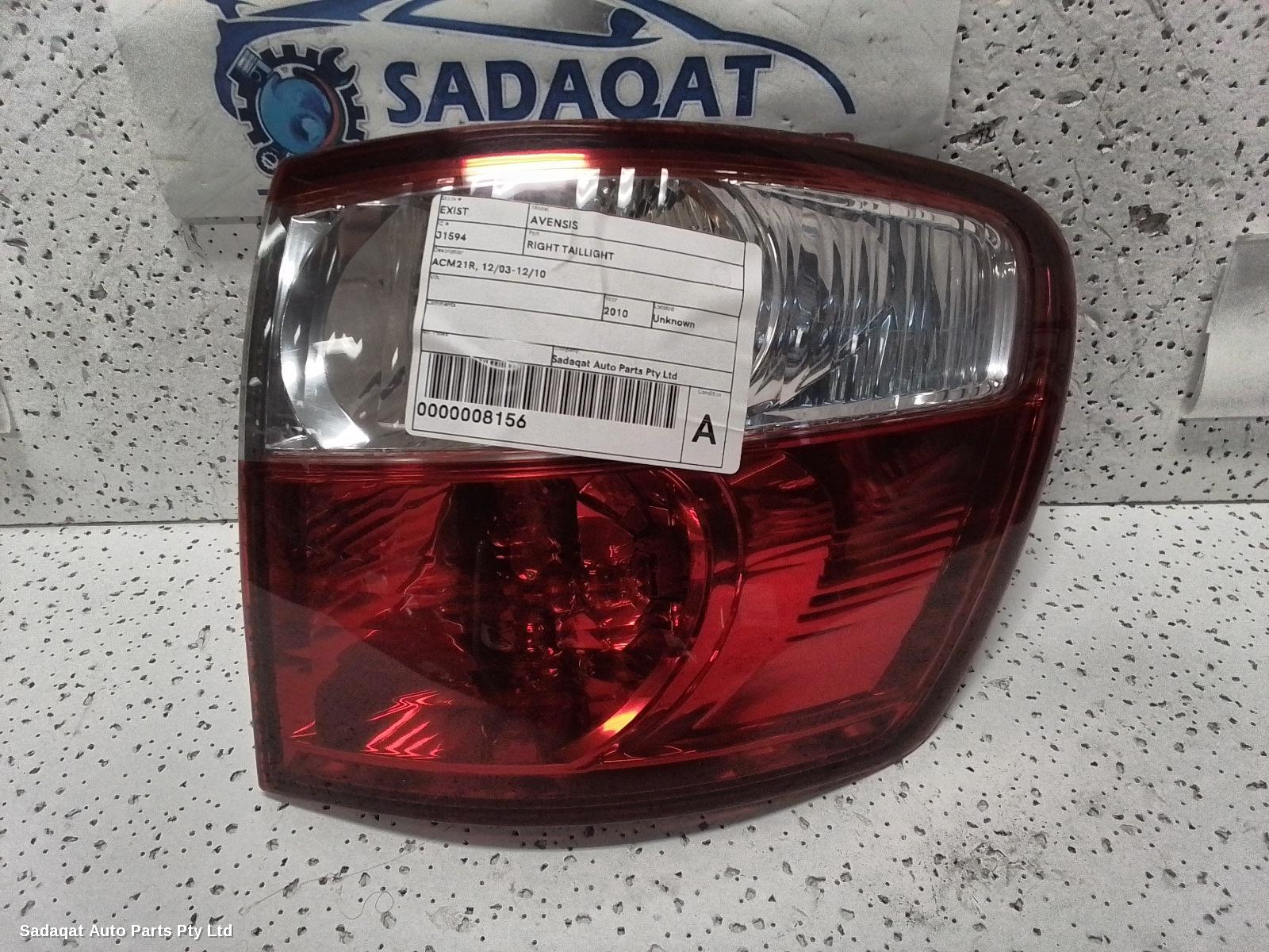 Toyota Avensis Right Taillight
